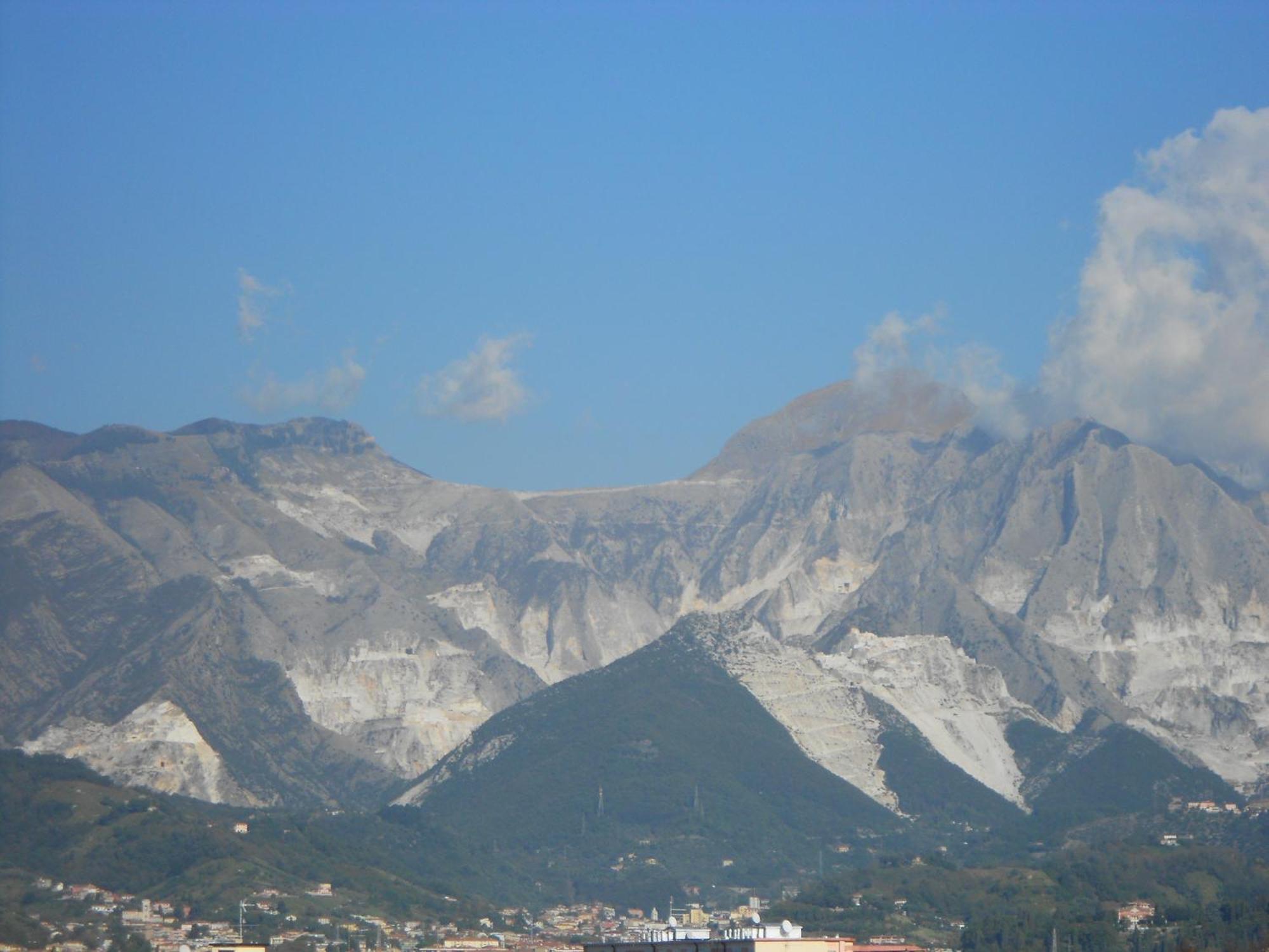 Hotel Tenda Rossa Marina Di Carrara Buitenkant foto