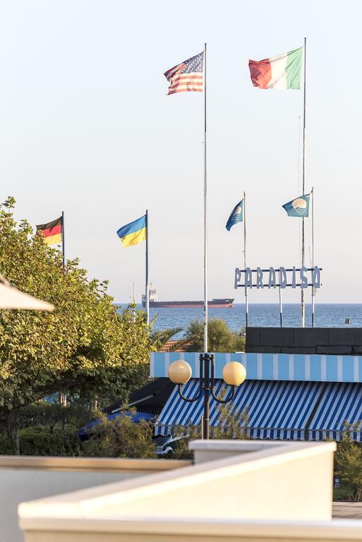 Hotel Tenda Rossa Marina Di Carrara Buitenkant foto