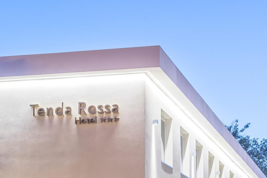 Hotel Tenda Rossa Marina Di Carrara Buitenkant foto